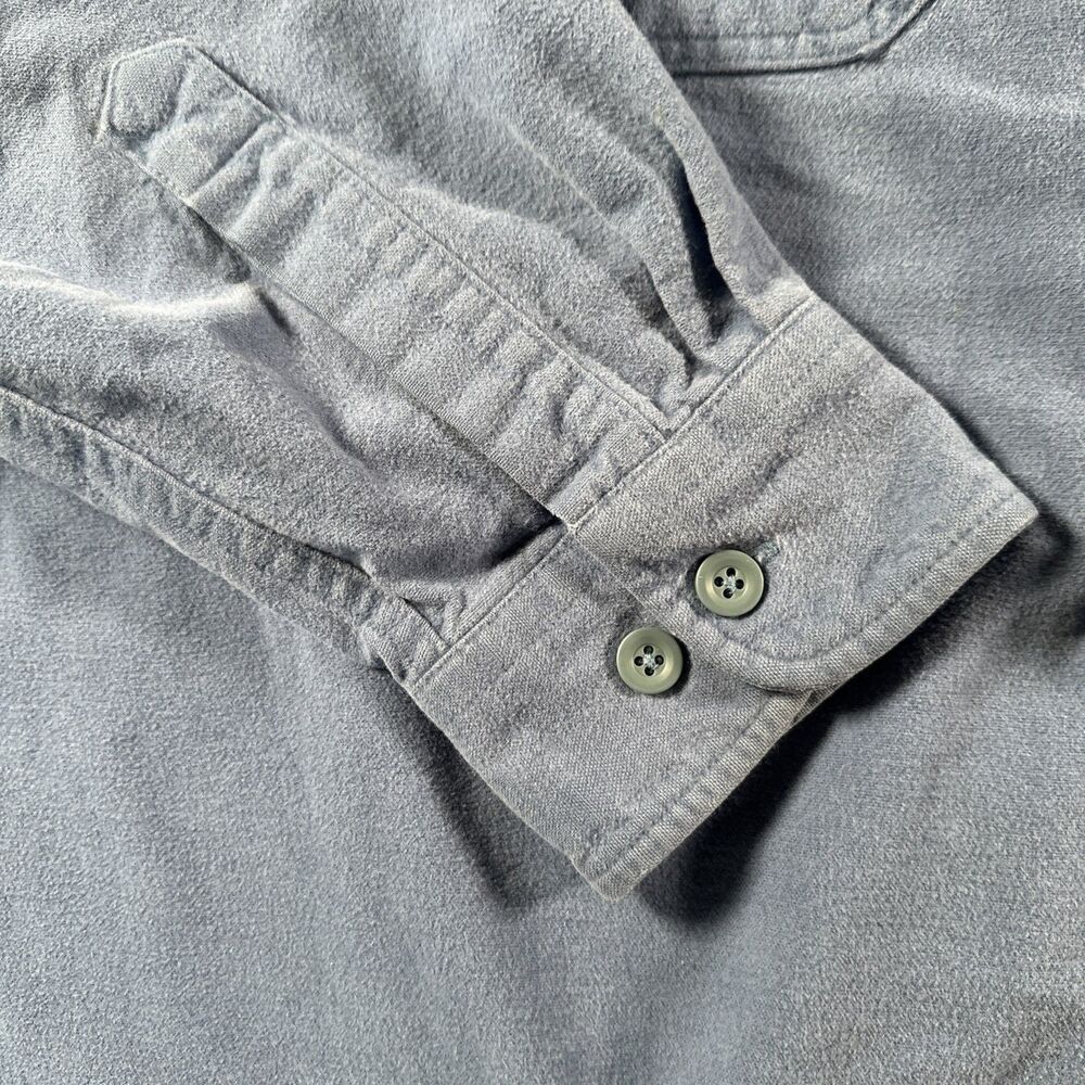 L.L. Bean Blue Men’s Casual Button-Down Shirt - Picture 4 of 12